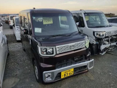 DAIHATSU WAKE