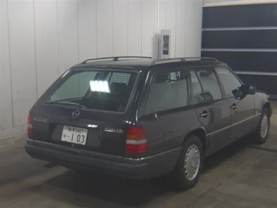 MERCEDES BENZ MEDIUM CLASS