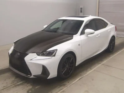 LEXUS IS