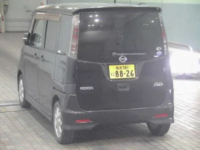 NISSAN ROOX