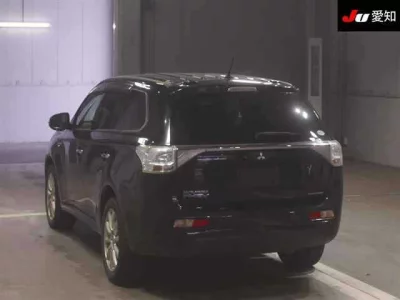 MITSUBISHI OUTLANDER PHEV