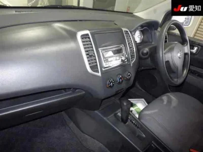NISSAN WINGROAD 2