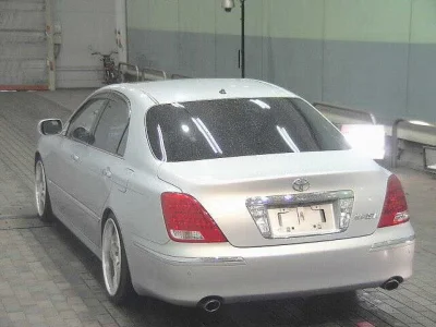 TOYOTA CROWN MAJESTA