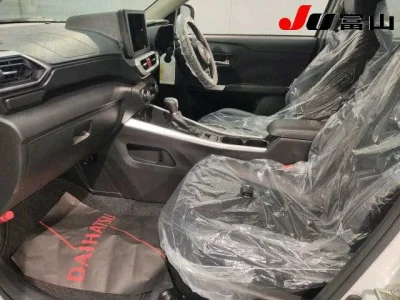 DAIHATSU ROCKY