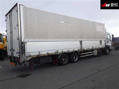 ISUZU GIGA
