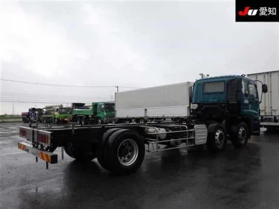 ISUZU GIGA