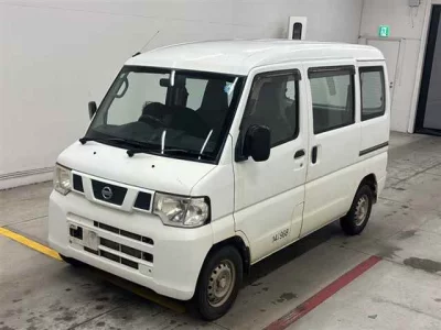 NISSAN CLIPPER VAN