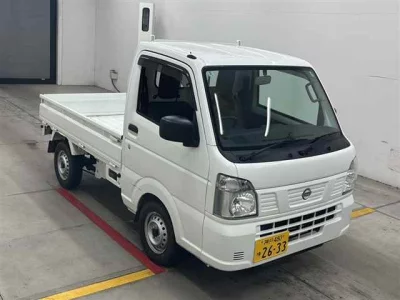 Nissan NT100 Clipper
