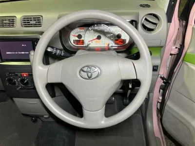 TOYOTA PIXIS SPACE
