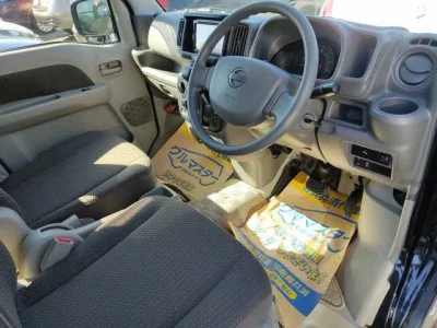 NISSAN CLIPPER VAN