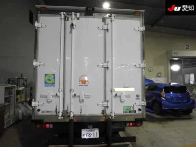 MITSUBISHI CANTER
