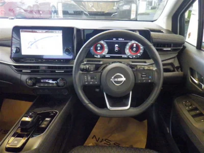 NISSAN AURA