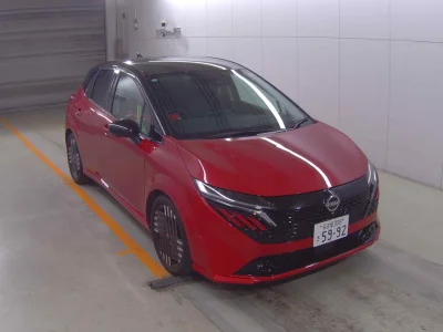 NISSAN AURA