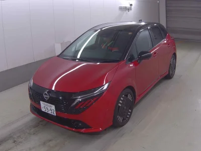 NISSAN AURA