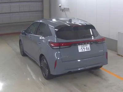 NISSAN AURA