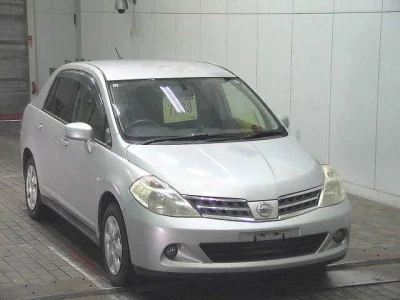 NISSAN TIIDA LATIO