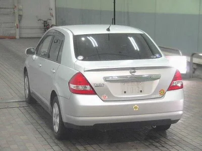 NISSAN TIIDA LATIO