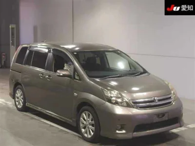 TOYOTA ISIS