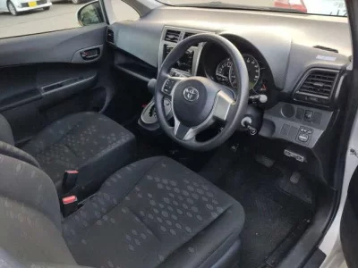 TOYOTA RACTIS