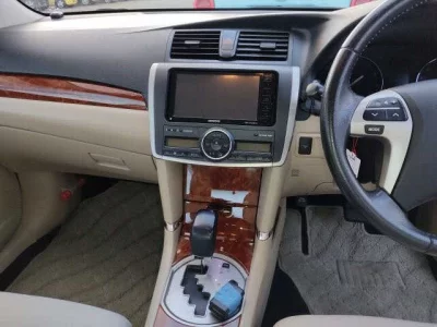 TOYOTA PREMIO