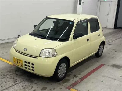 DAIHATSU ESSE 1