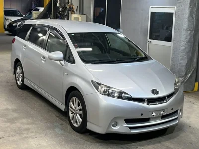TOYOTA WISH