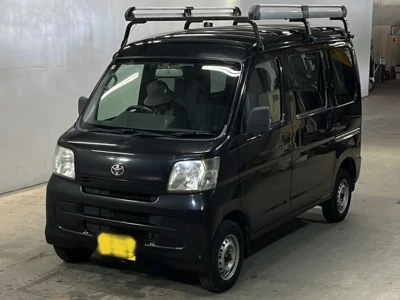 TOYOTA PIXIS VAN