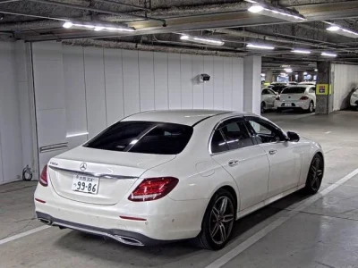 MERCEDES BENZ E CLASS