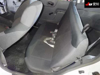 MAZDA FAMILIA VAN