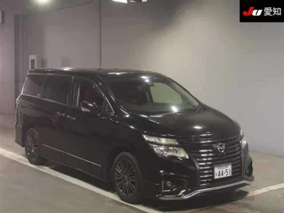NISSAN ELGRAND