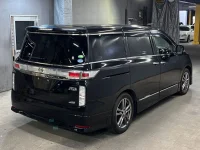 Цена авто Nissan Elgrand с аукционов Японии, номер кузова TE52, пробег 180 000, оценка 2