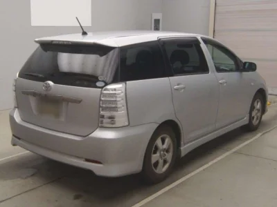 TOYOTA WISH