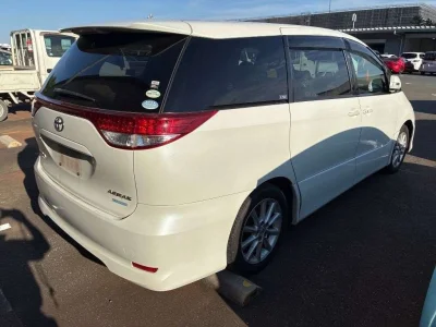 TOYOTA ESTIMA 2