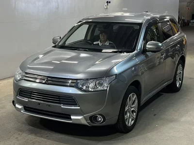MITSUBISHI OUTLANDER PHEV