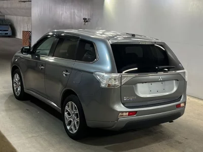 MITSUBISHI OUTLANDER PHEV