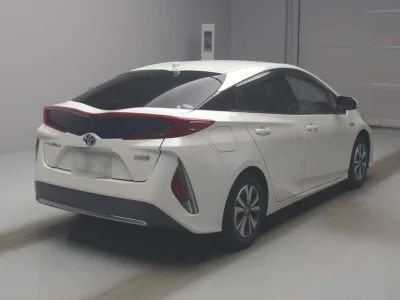 TOYOTA PRIUS PHV