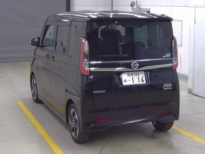 NISSAN ROOX