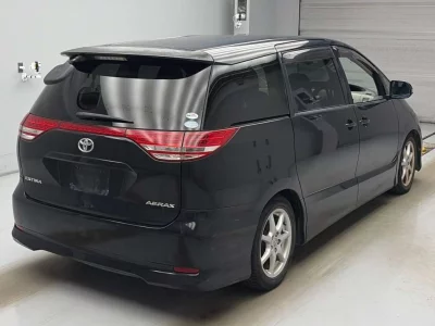 TOYOTA ESTIMA 2