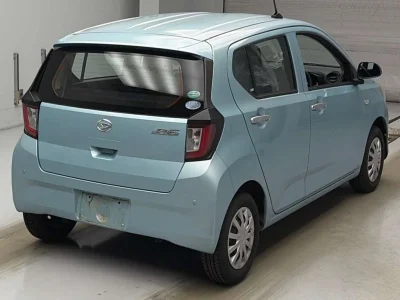 DAIHATSU MIRA E S 2