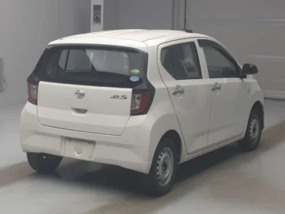 DAIHATSU MIRA E S 2