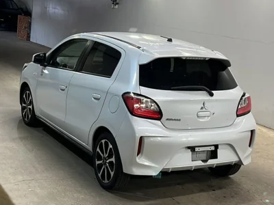 MITSUBISHI MIRAGE