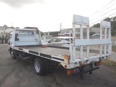 MITSUBISHI CANTER