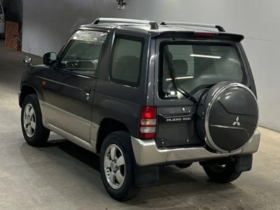 MITSUBISHI PAJERO MINI