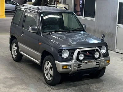 MITSUBISHI PAJERO MINI