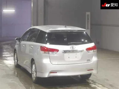 TOYOTA WISH