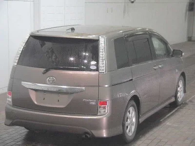 TOYOTA ISIS