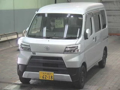 TOYOTA PIXIS VAN