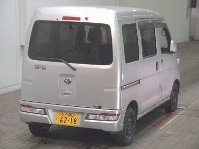 TOYOTA PIXIS VAN