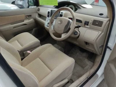 Toyota Raum