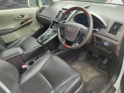 TOYOTA SAI